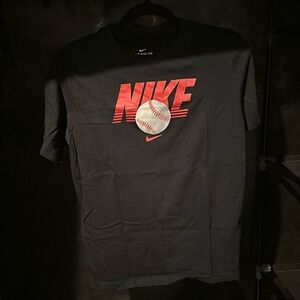 The Nike Tee-Shirt